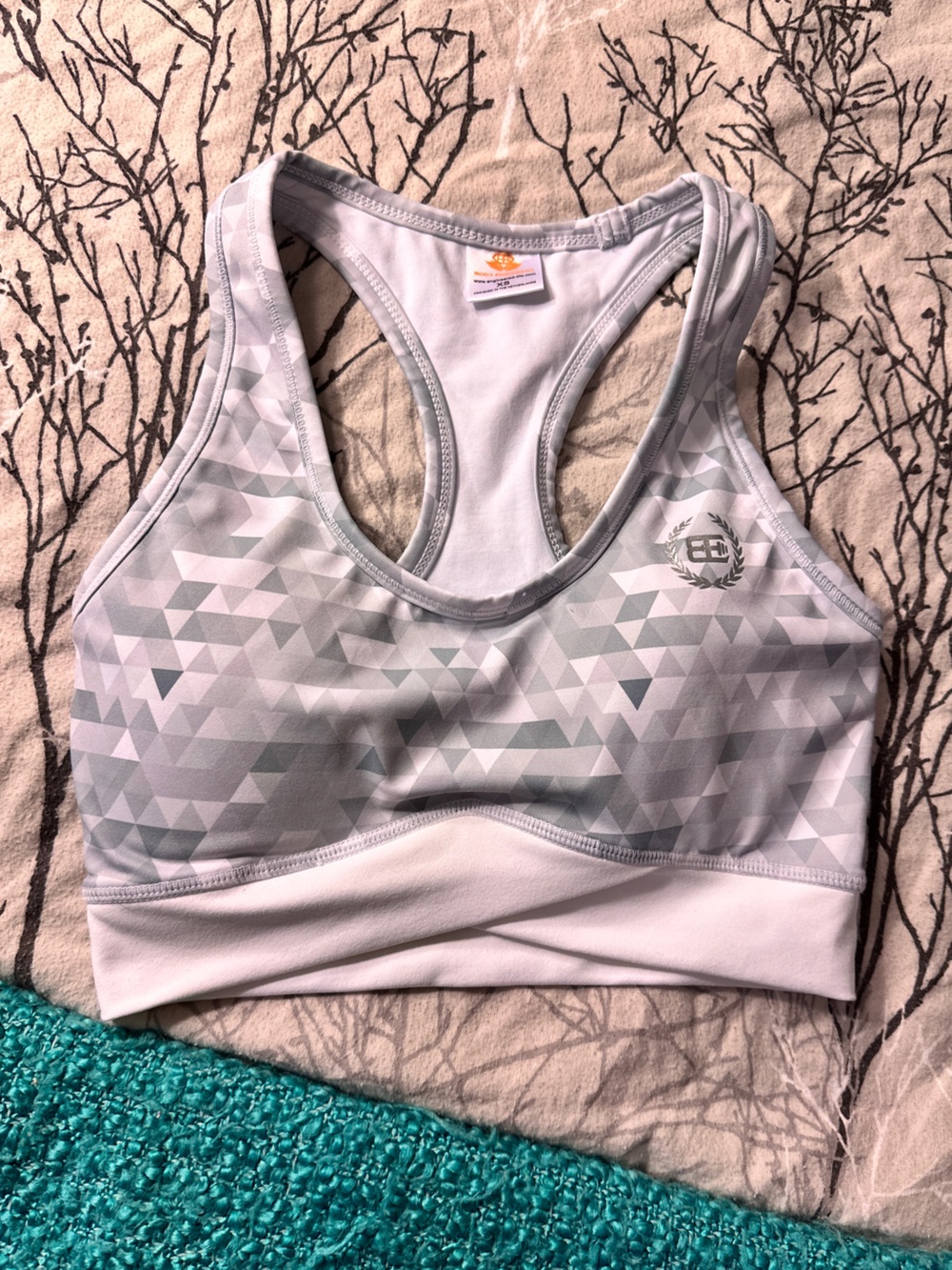 Women's Light Gray Geometric Sports Bra - Body Engineers